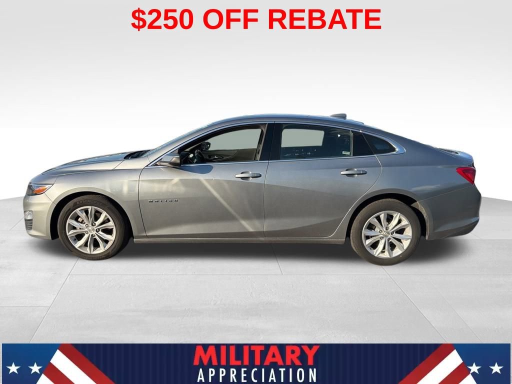 2024 Chevrolet Malibu 1LT photo 2