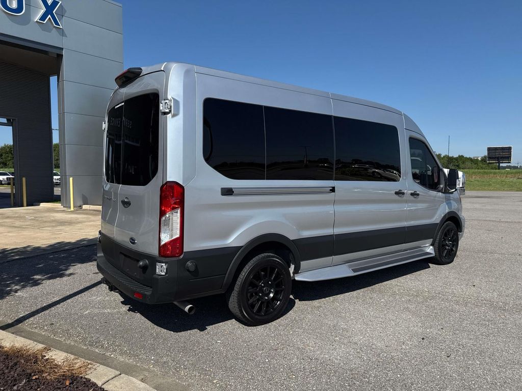 2024 Ford Transit photo 5