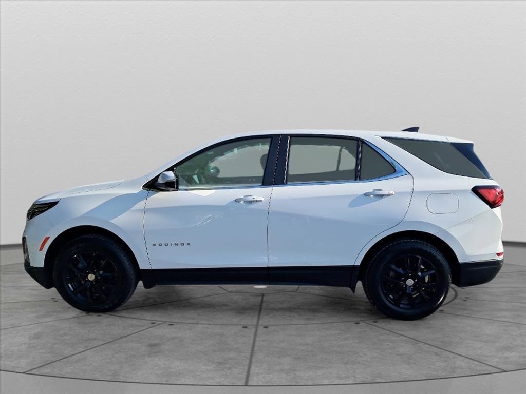 2023 Chevrolet Equinox LT photo 3