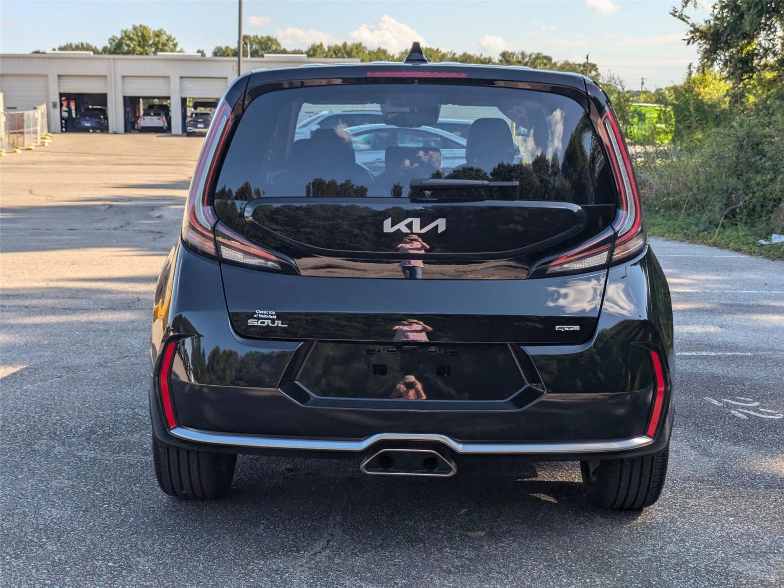2025 Kia Soul GT-Line photo 6