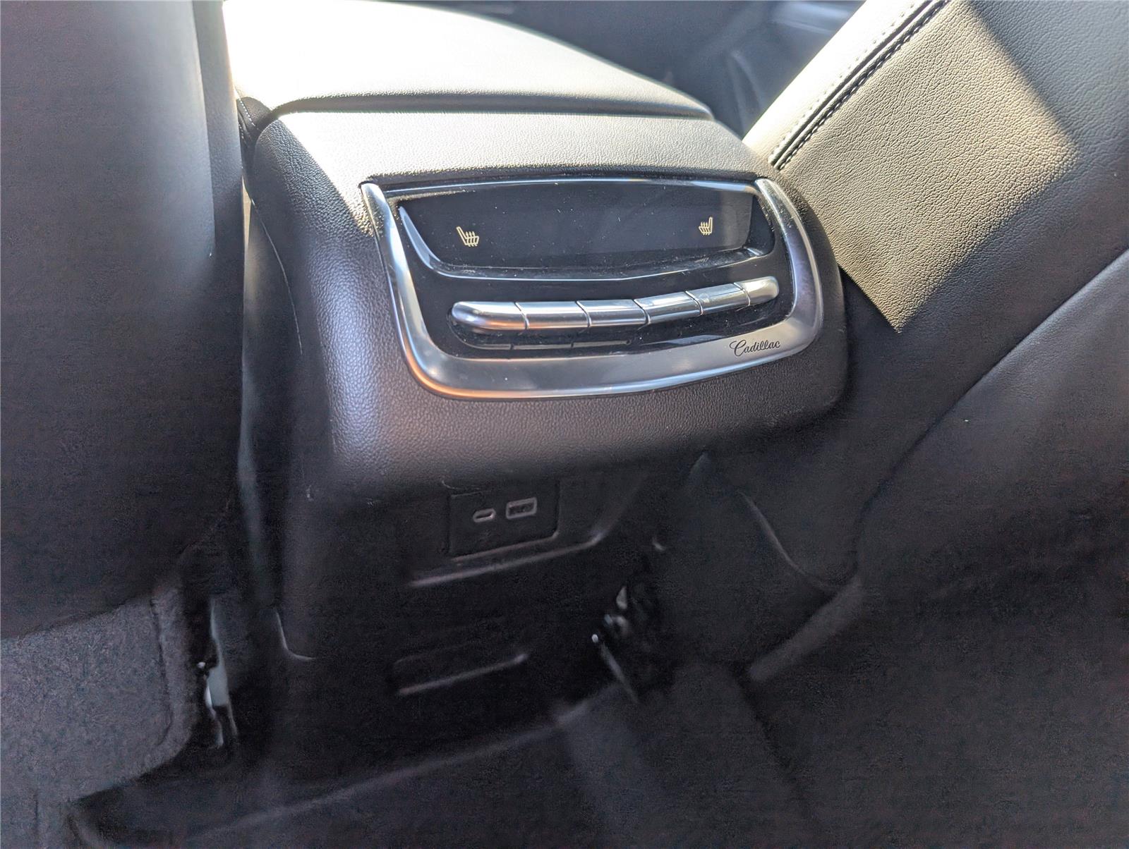 2023 Cadillac XT6 Premium Luxury photo 25