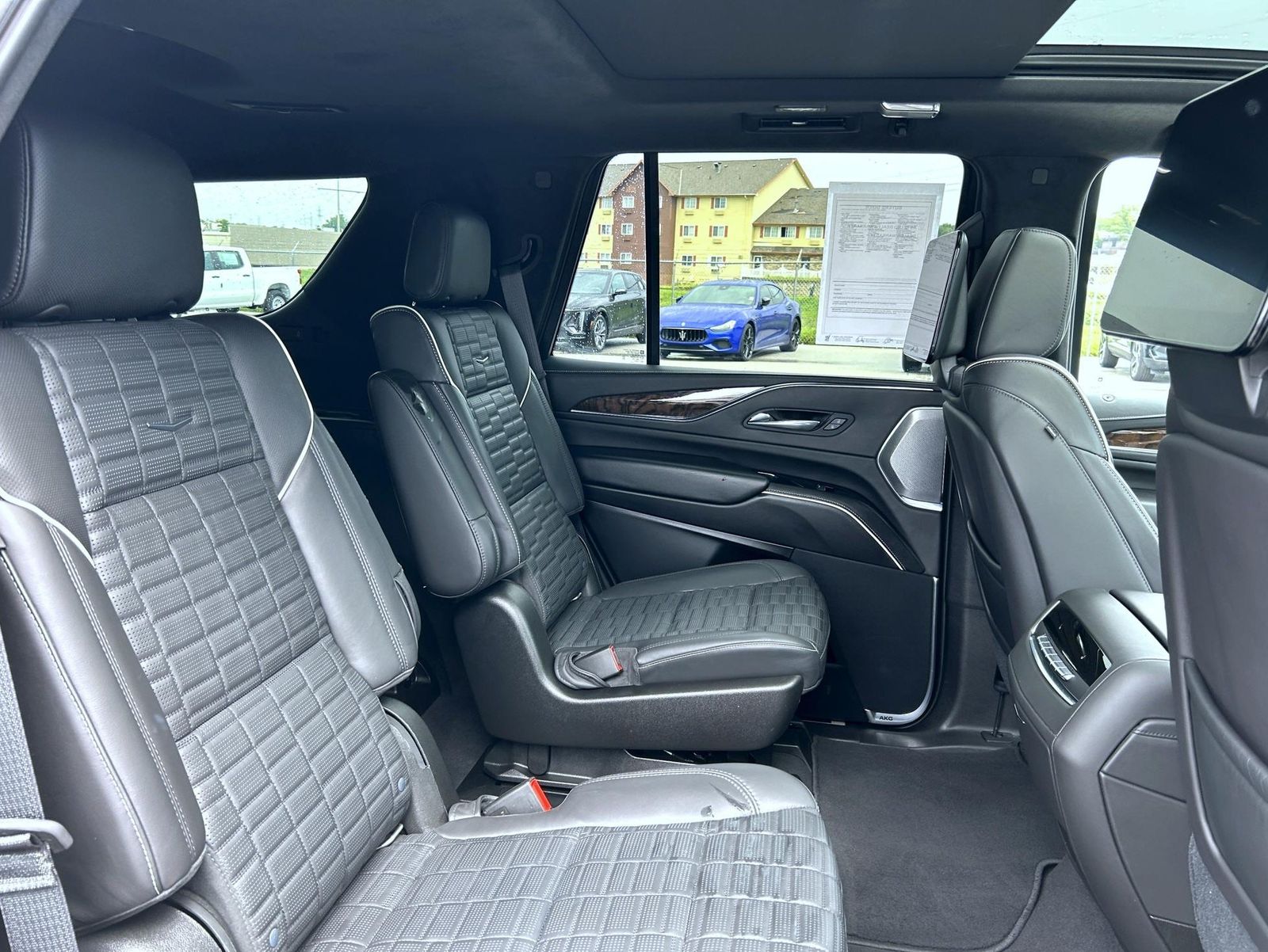 2021 Cadillac Escalade Sport Platinum photo 21