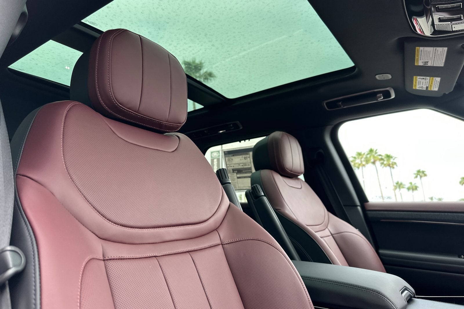 2025 Land Rover Range Rover Sport SE photo 19
