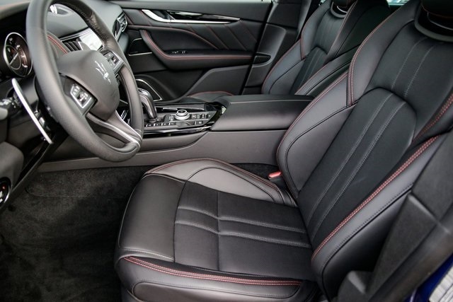 2024 Maserati Levante GT photo 10