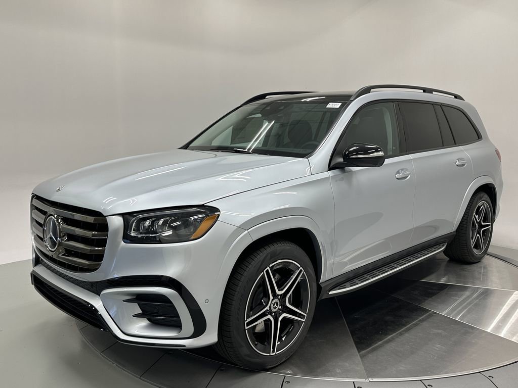 2026 Mercedes Benz GLS 450 4MATIC photo 3
