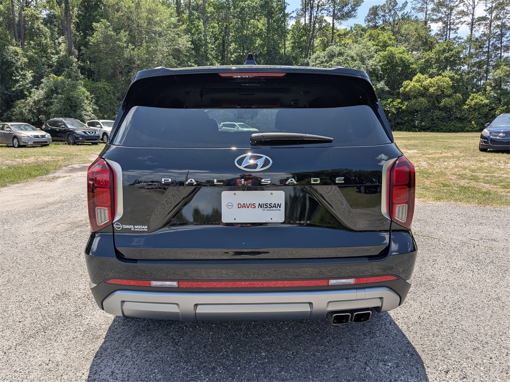 2024 Hyundai Palisade Limited photo 5