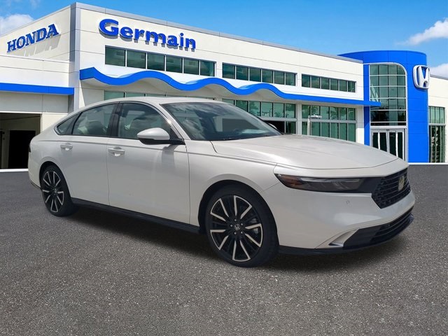 2025 Honda Accord Hybrid Touring's photo