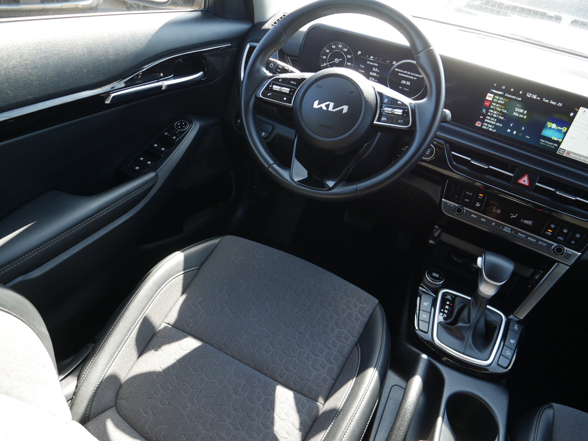 2024 Kia Seltos S X-Line photo 7