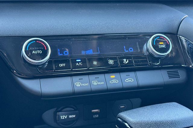 2025 Hyundai Elantra Blue SEL Sport photo 19