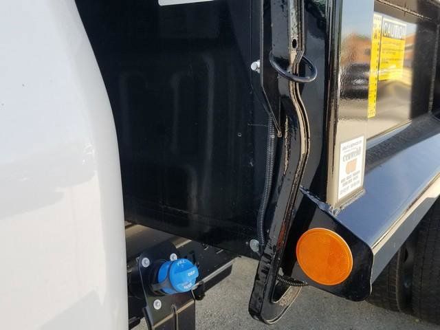 2025 Ford F-550 photo 18