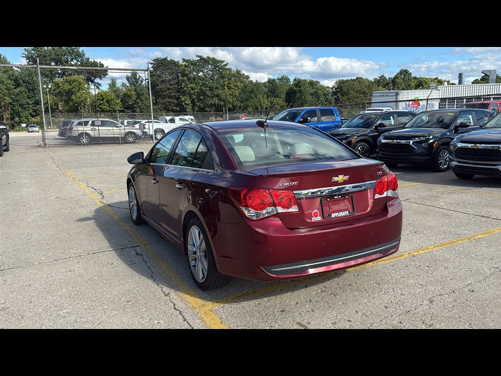 2016 Chevrolet Cruze LTZ photo 3