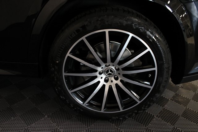 2025 Mercedes Benz GLS 450 4MATIC photo 11