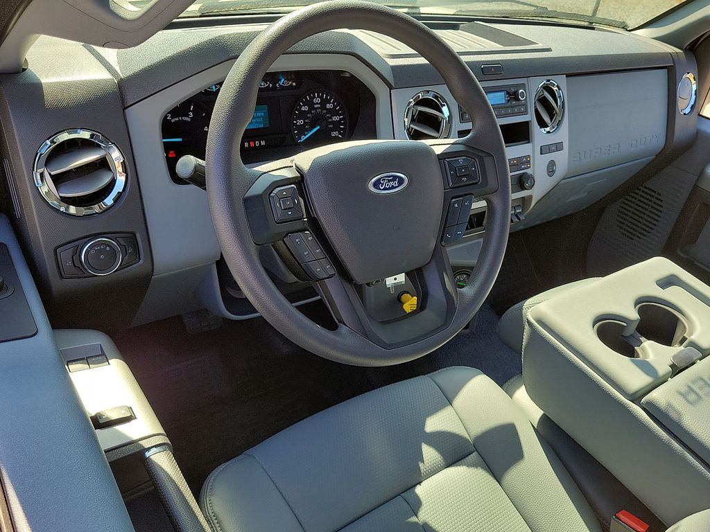 2024 Ford F-750 photo 6