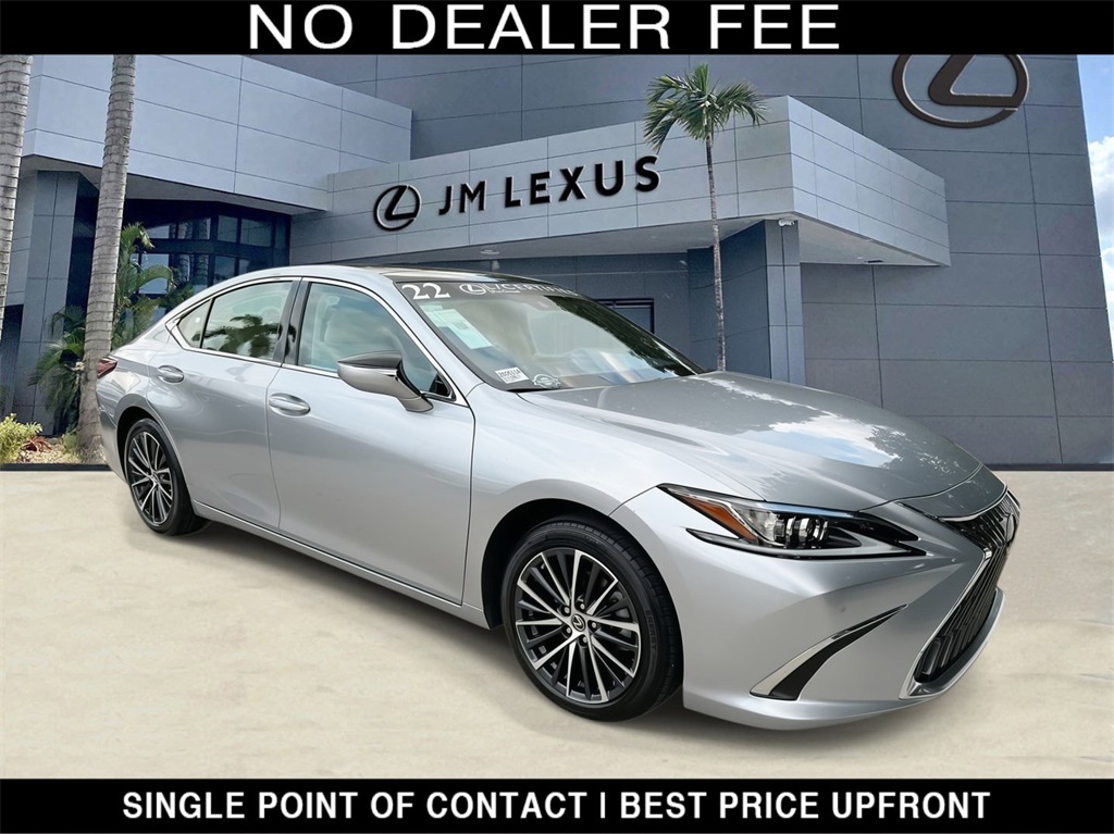 2022 Lexus ES 350's photo