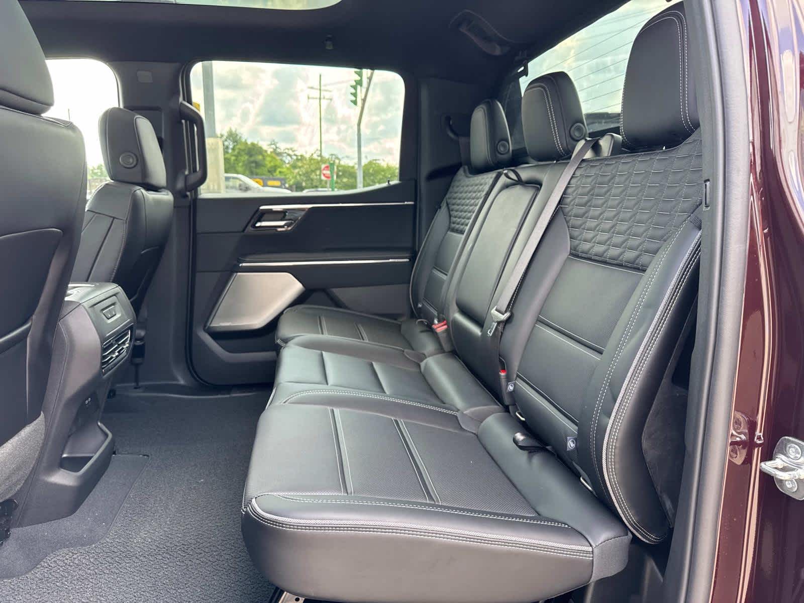 2025 Gmc Sierra EV Denali photo 8