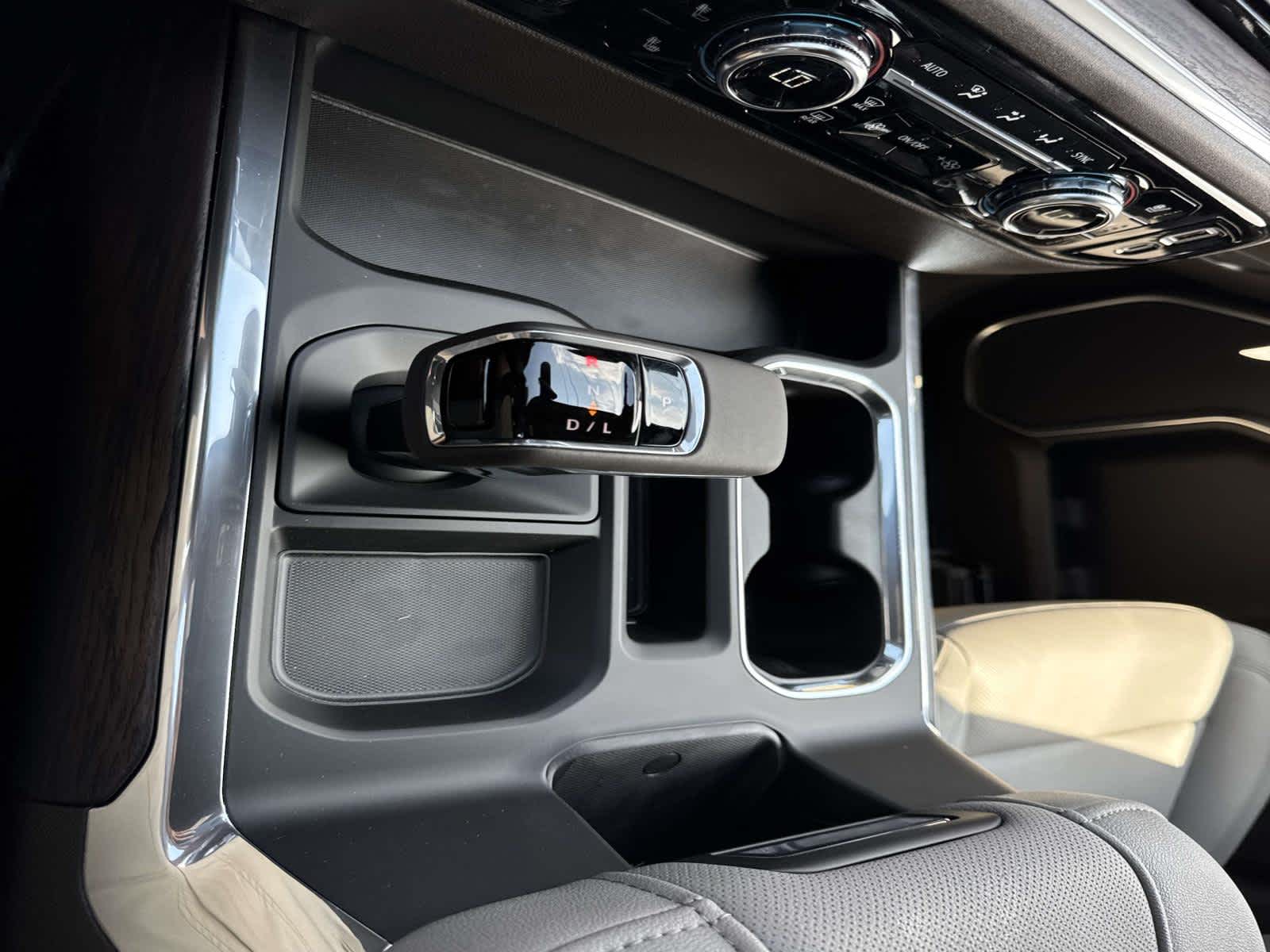 2026 Gmc Sierra 1500 SLT photo 17