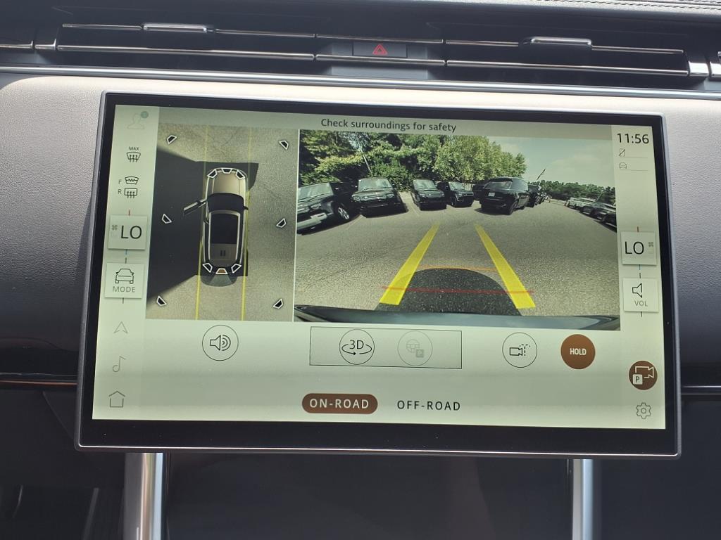 2025 Land Rover Range Rover SE photo 14