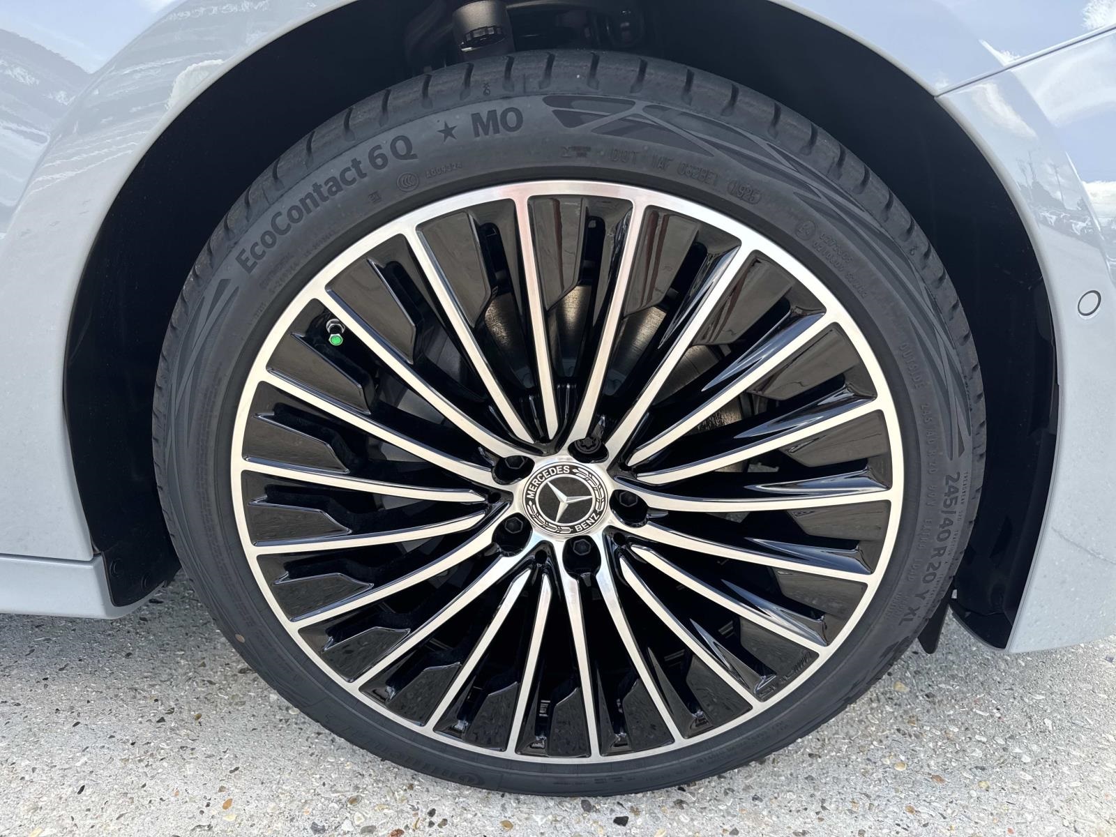 2026 Mercedes Benz E 4MATIC photo 3