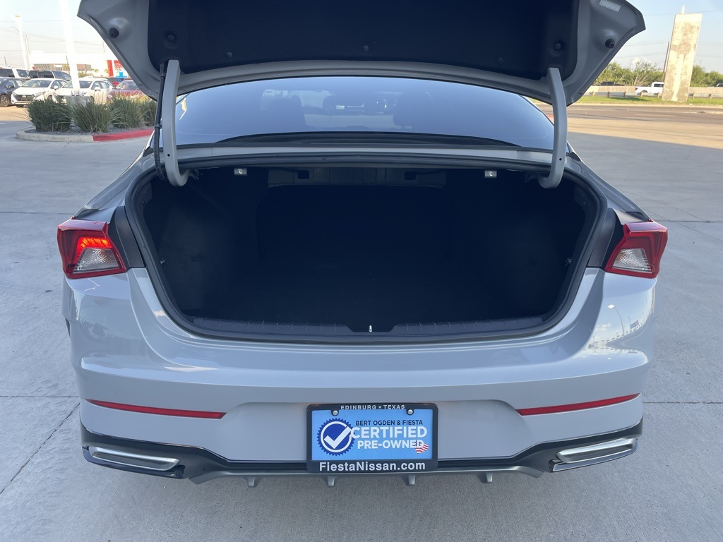 2024 Kia K5 GT-Line photo 7