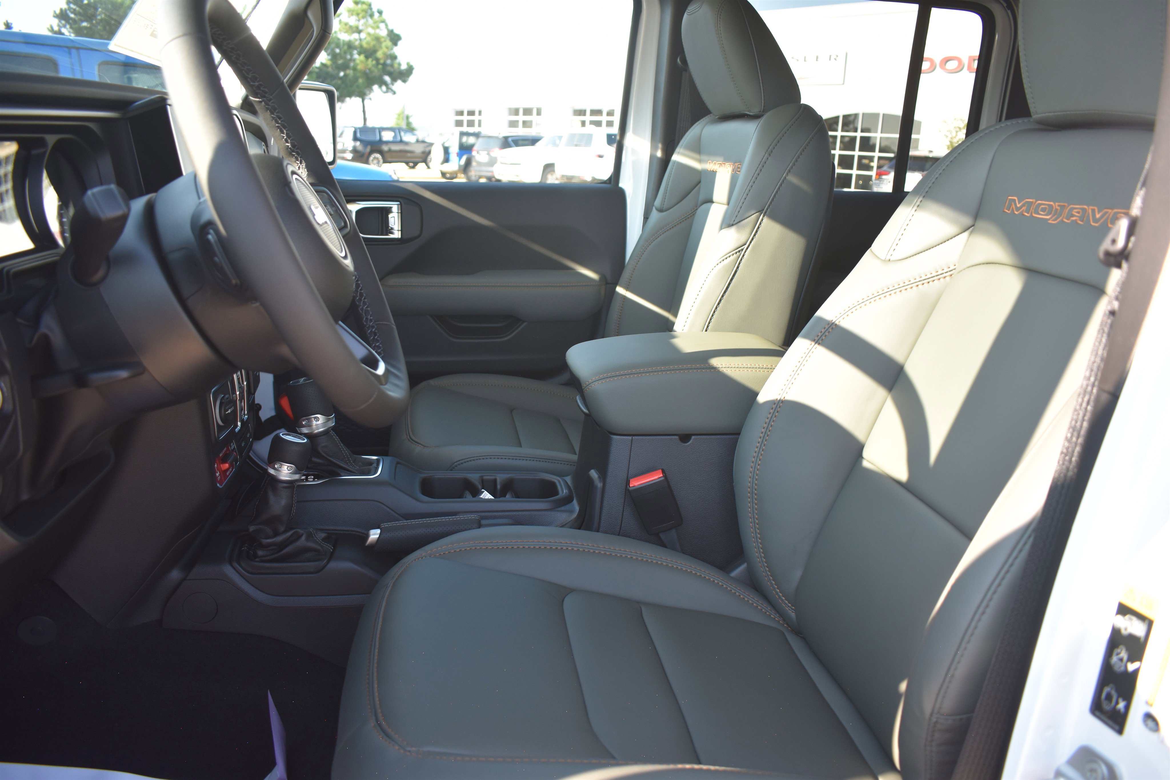 2025 Jeep Gladiator Mojave photo 8