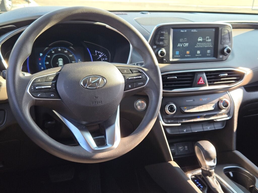 2020 Hyundai Santa Fe SEL photo 13