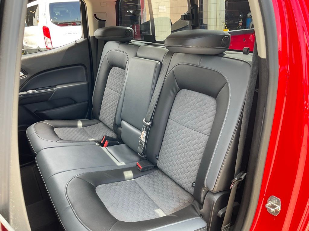2019 Chevrolet Colorado Z71 photo 15