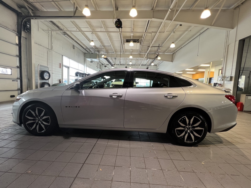 2021 Chevrolet Malibu RS photo 4