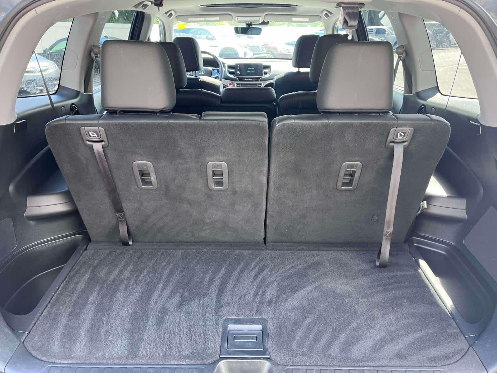 2022 Honda Pilot SE photo 13