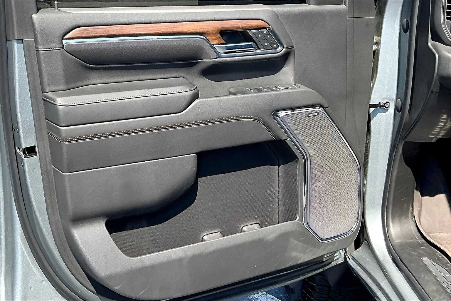2024 Chevrolet Silverado 2500HD High Country photo 20
