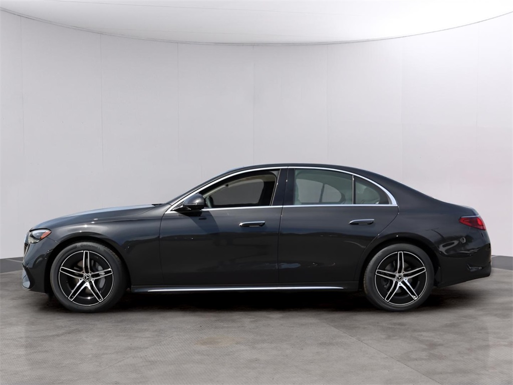 2026 Mercedes Benz E 350 4MATIC photo 3