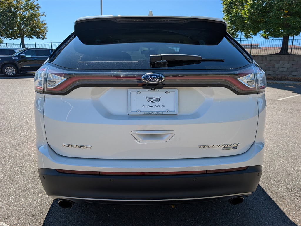2016 Ford Edge Titanium photo 2