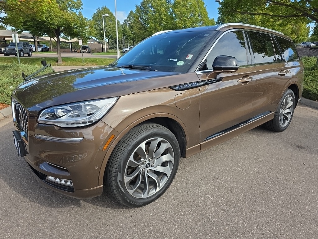 2022 Lincoln Aviator Grand Touring photo 2