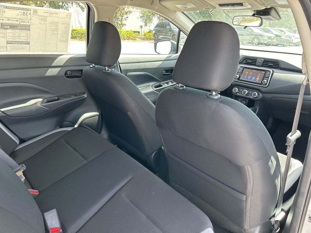 2025 Nissan Versa S photo 34