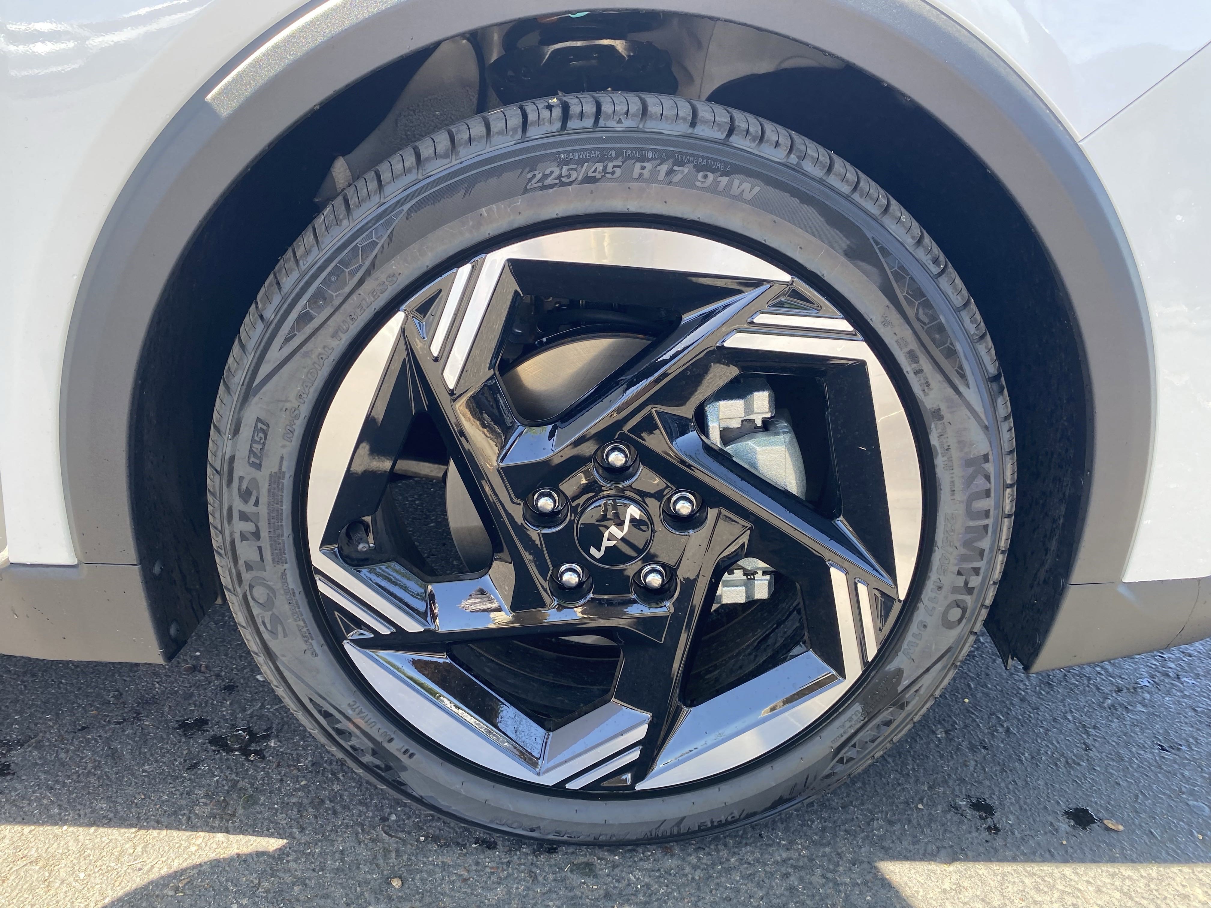 2025 Kia K4 EX photo 3