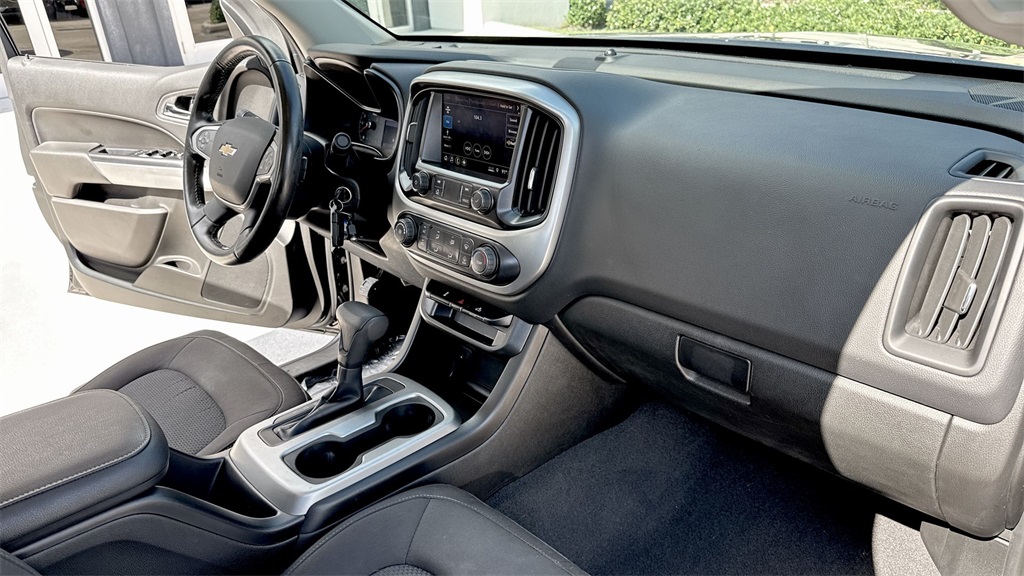 2020 Chevrolet Colorado LT photo 32
