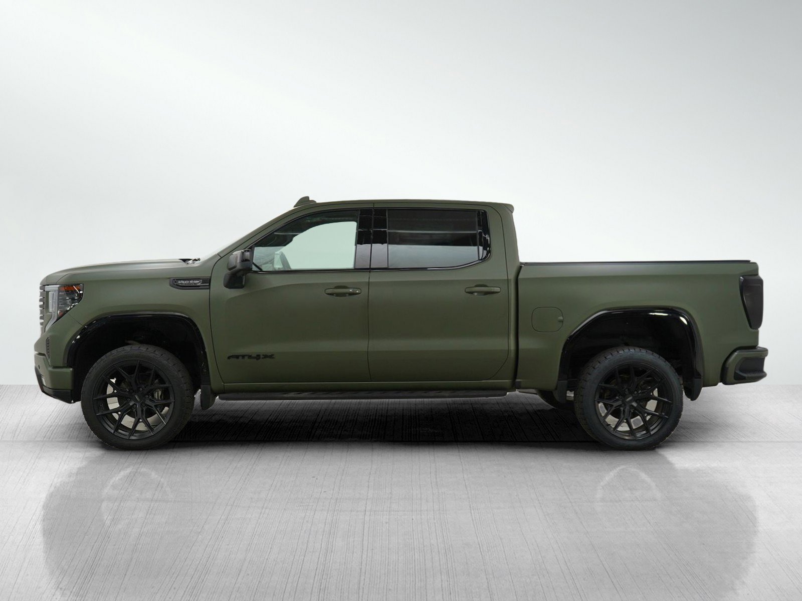 Used 2022 GMC Sierra 1500 AT4X with VIN 3GTUUFEL5NG516336 for sale in Bloomington, Minnesota