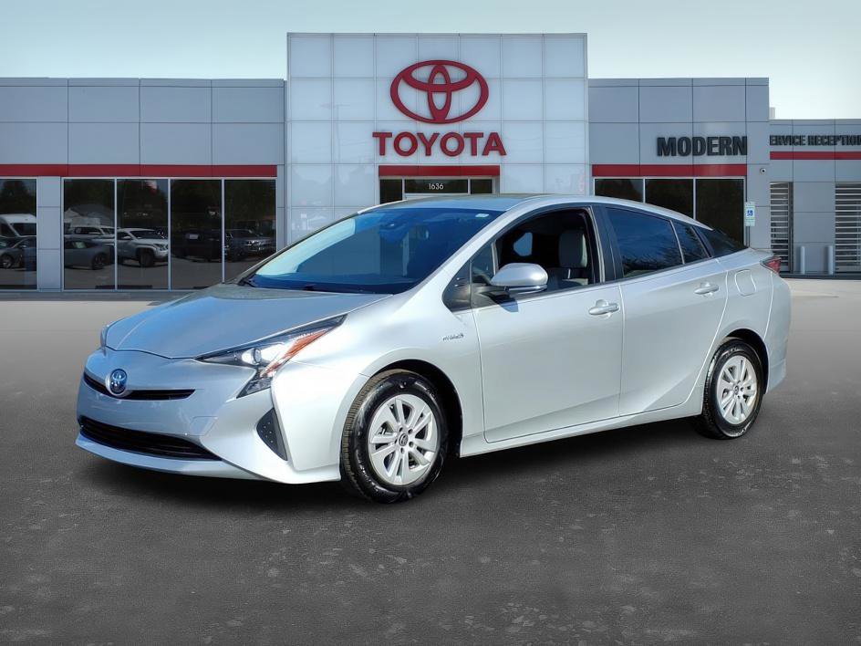 2017 Toyota Prius Two's photo