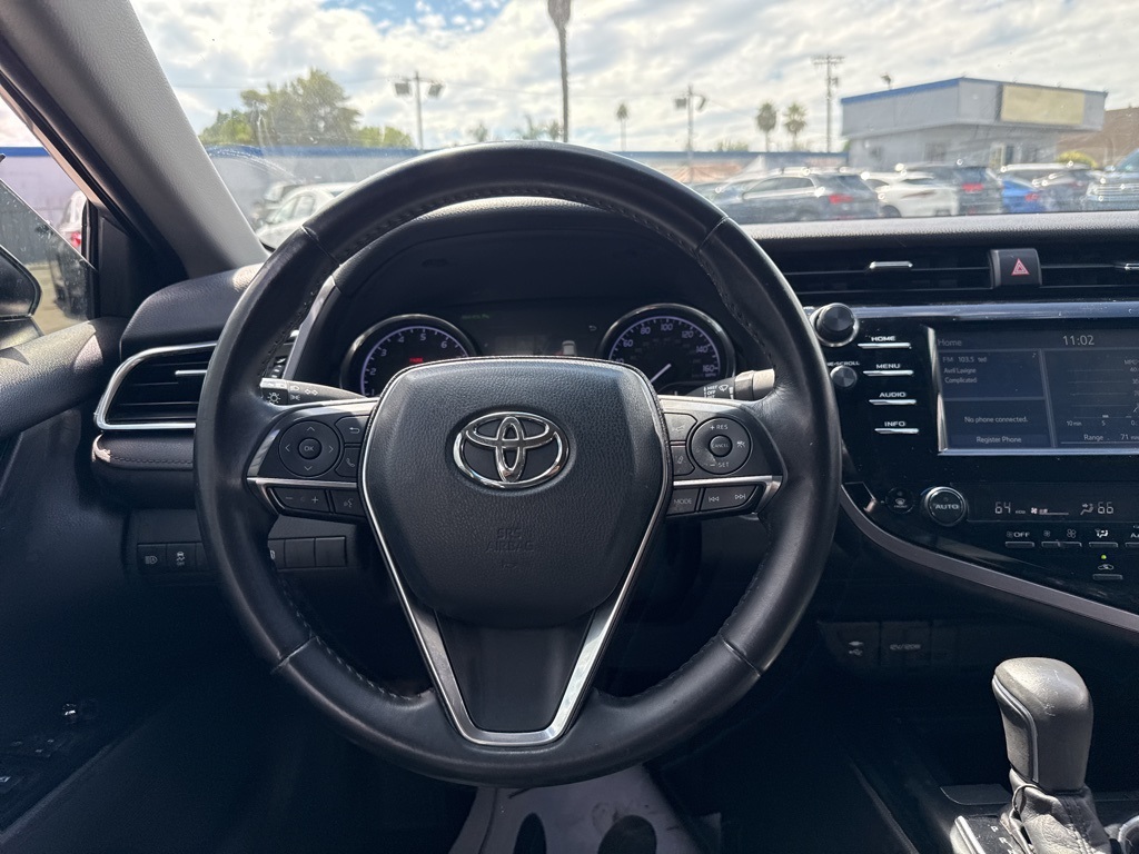 2018 Toyota Camry XLE photo 7