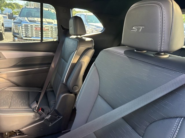 2026 Buick Enclave Sport Touring photo 24
