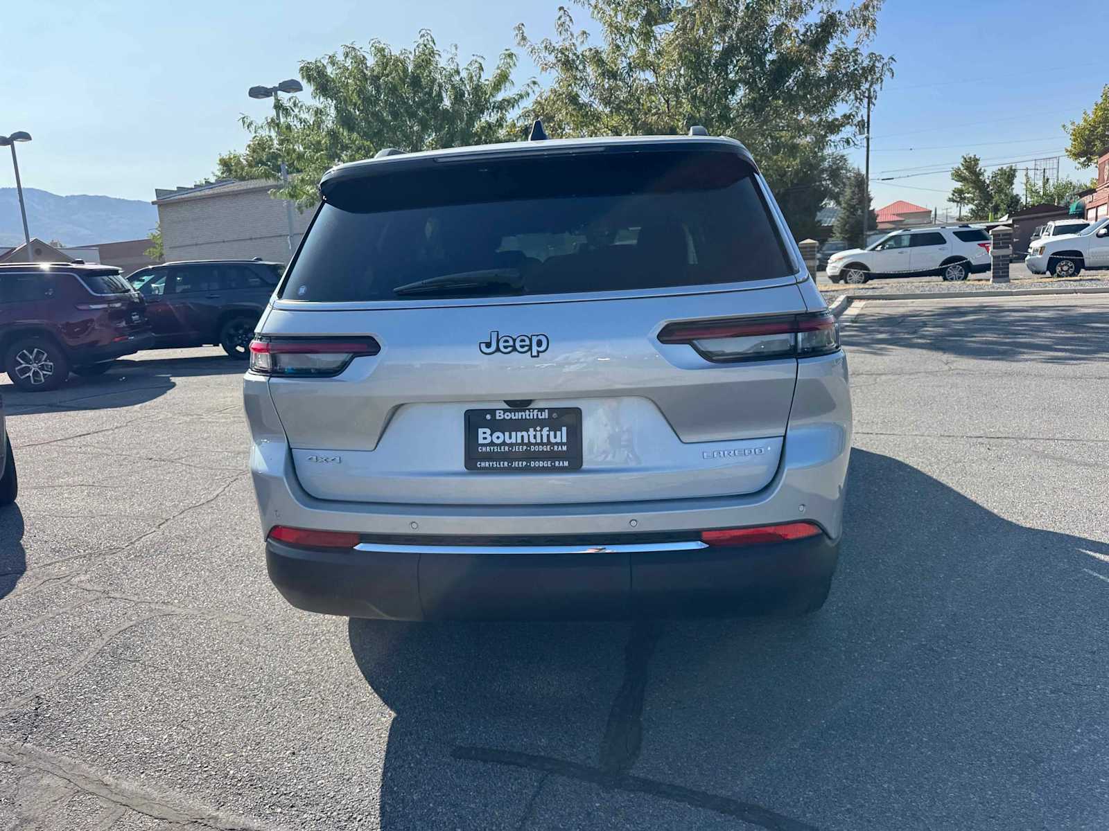 2025 Jeep Grand Cherokee Laredo X photo 3