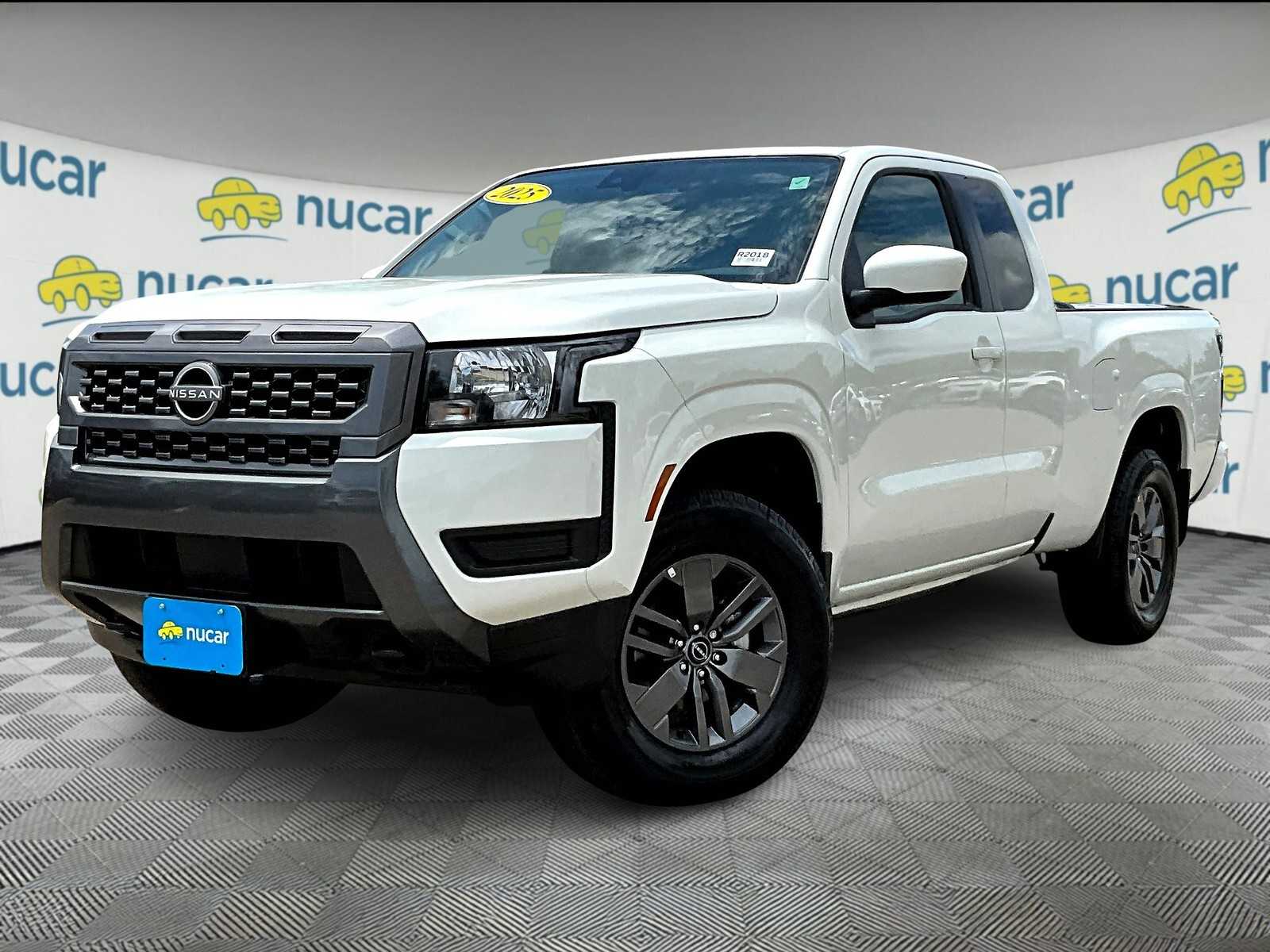 2025 Nissan Frontier SV photo 3