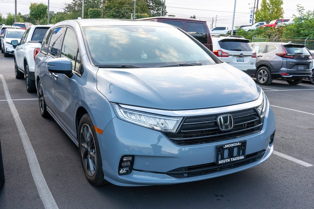 2024 Honda Odyssey Elite photo 3