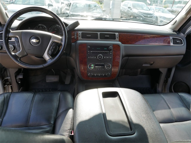 2013 Chevrolet Tahoe LT photo 23