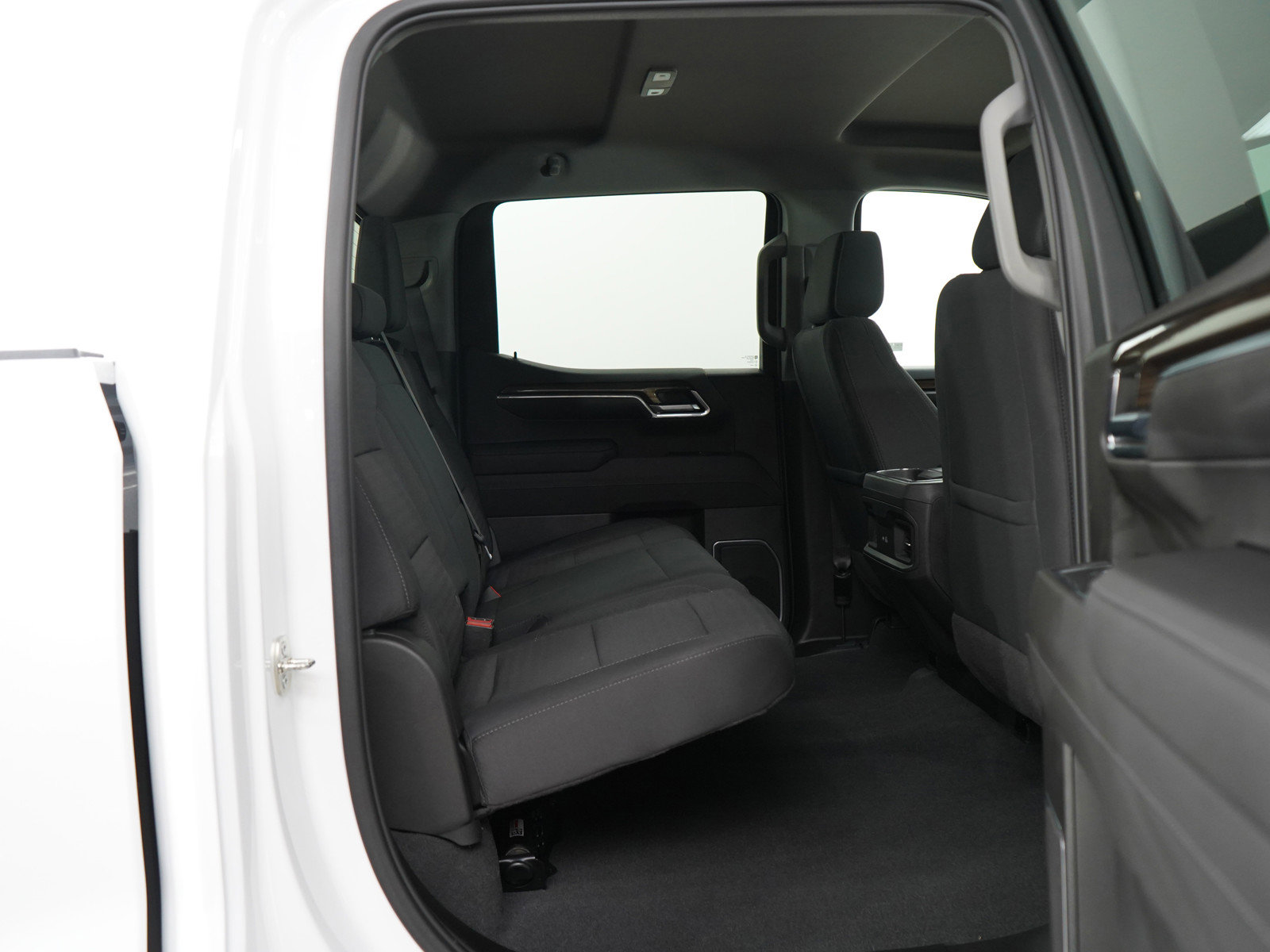 2023 Chevrolet Silverado RST photo 10