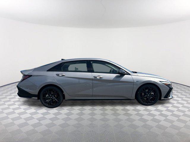 2025 Hyundai Elantra N Line photo 4