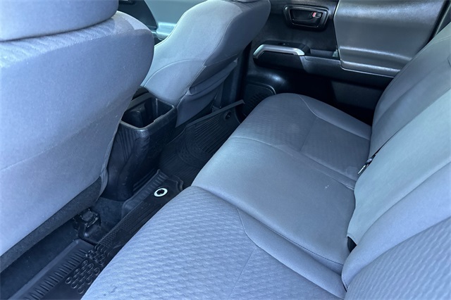 2023 Toyota Tacoma SR5 photo 12