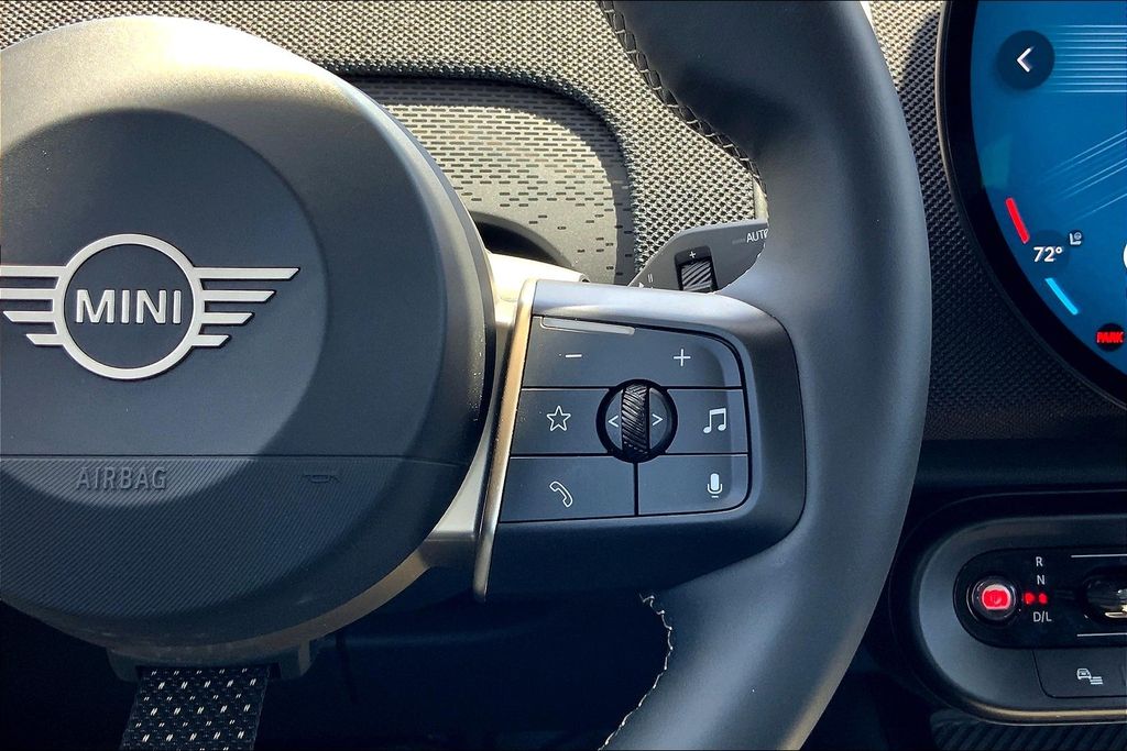 2025 Mini Countryman ALL4 Classic photo 18