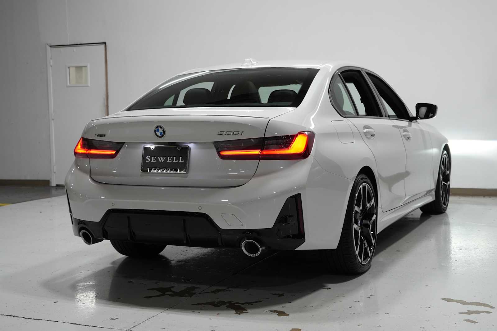 2025 Bmw 330i xDrive photo 4