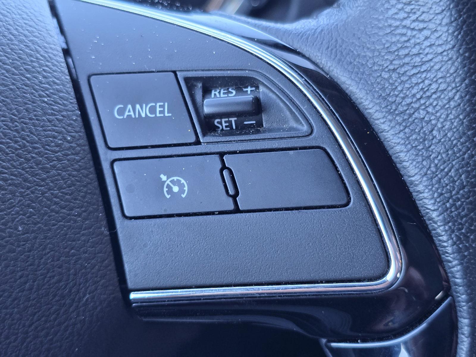 2024 Mitsubishi Outlander ES LE SE photo 15
