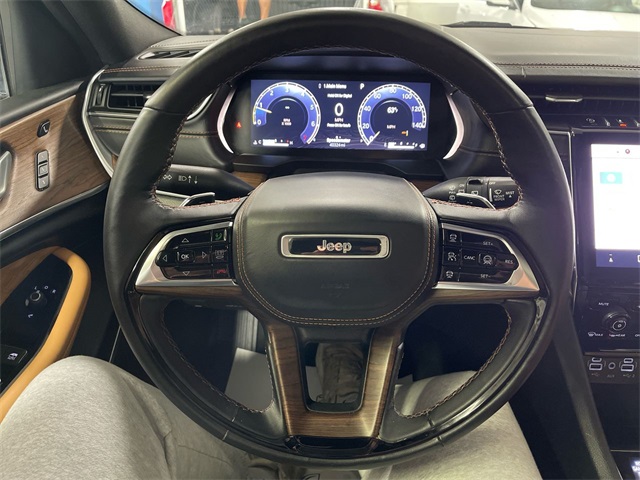 2022 Jeep Grand Cherokee L Summit photo 12